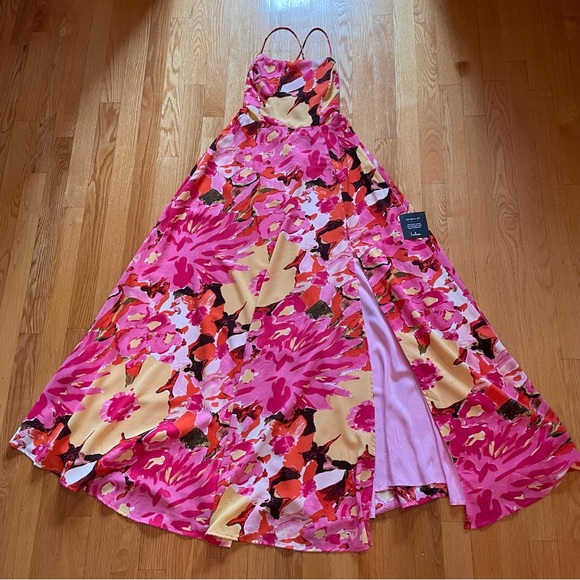 NWT Lulu’s Floral Maxi Strappy Open Back and Front Slit Size Small - Picture 15 of 15